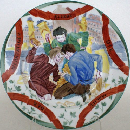 Soviet propaganda porcelain plate by Maria Lebedeva depicting boys brick layers with slogan in German - Es lebe die macht der werktätigen