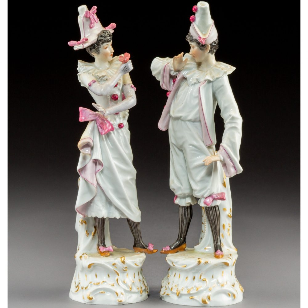 Meisen figures of Pierrot and Pierrette. Model numbers Q188 and Q189