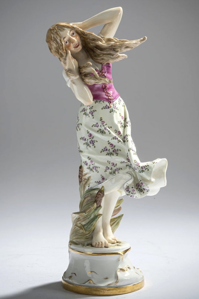 Meissen figure "Girl in the wind". Model number T2 by Philipp Lange, 1901
