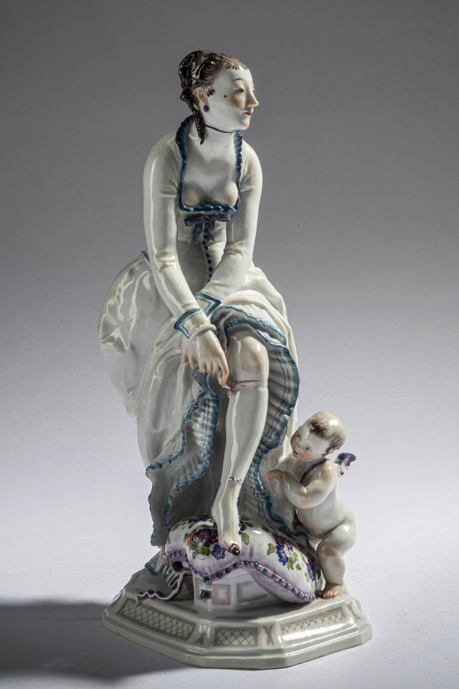 Meissen figural group "Lady and Cupid". Model G293 by Paul Scheurich