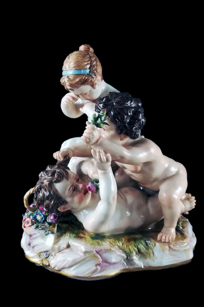 Meissen figural group P131 Cherubs Wrestle