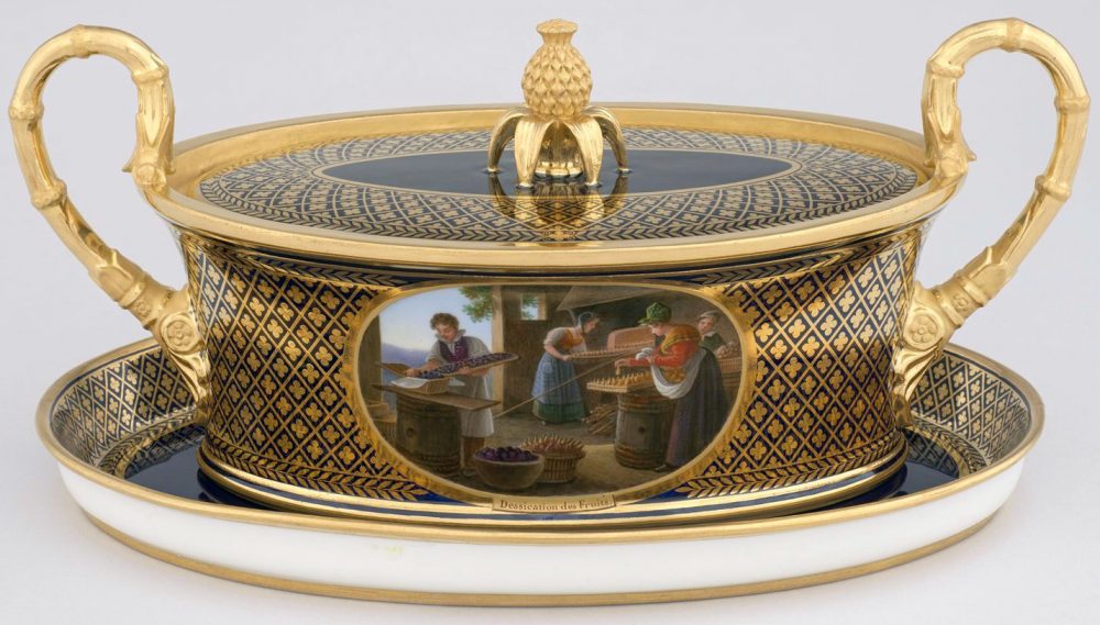 Sevres covered bowl from Service des Arts Industriels