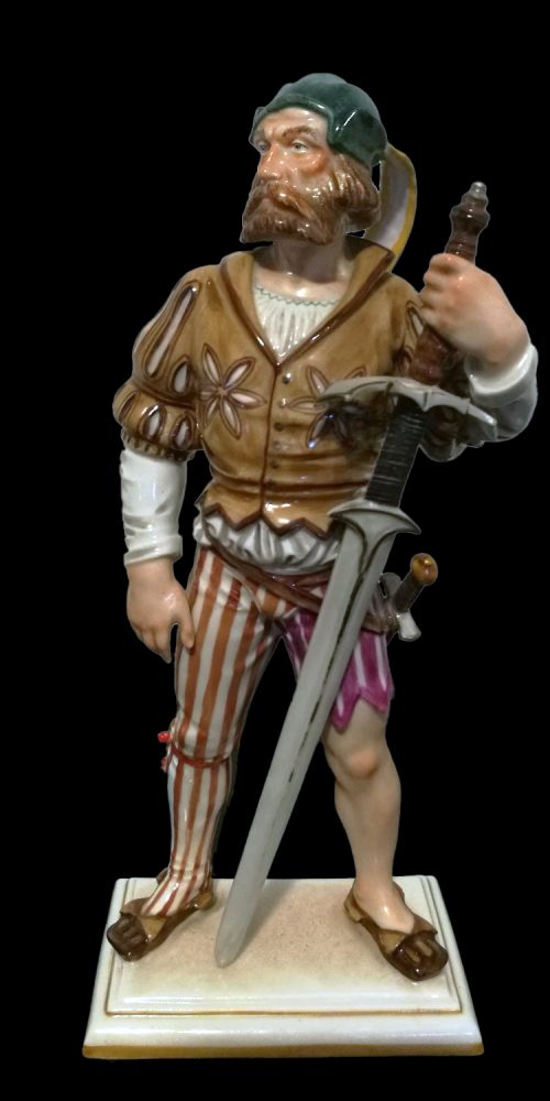 Allach figure # 154 Lansquenet with sword
