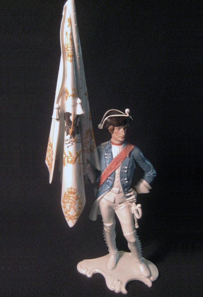 Allach figure 143 Fahnentrager Freikorporal soldier by Rohring