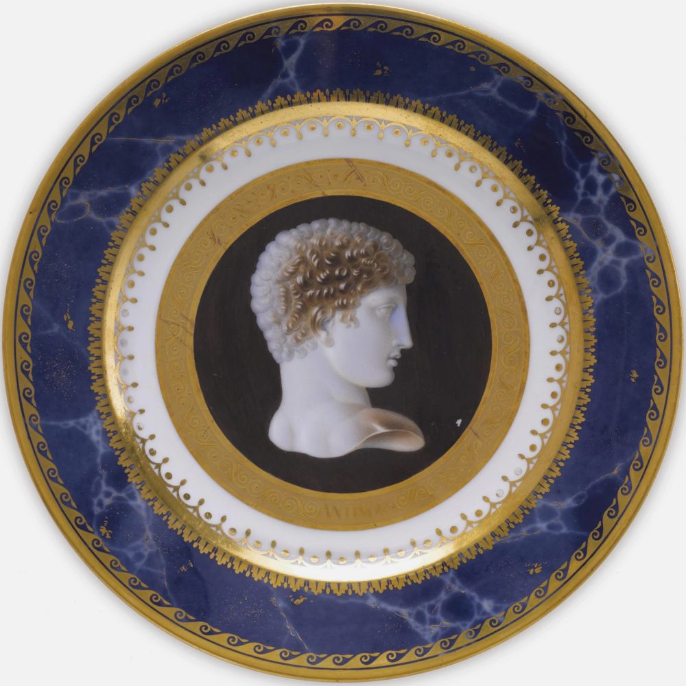 Sevres Service Iconographique 13