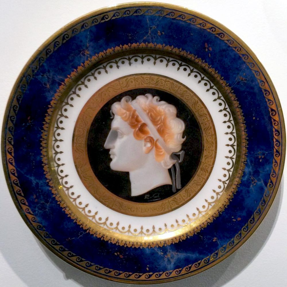 Sevres Plate Service Iconographique Grec Celon
