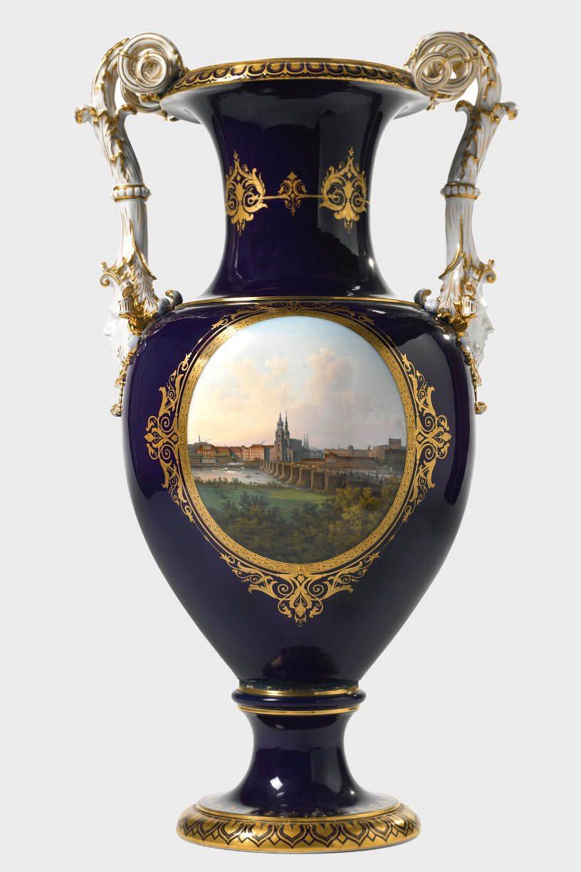Meissen vase with topographical view. Model number F183