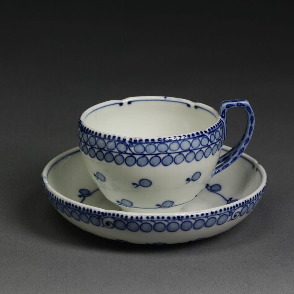 Meissen Blaue Rispe Cup And Saucer By Richard Riemerschmid