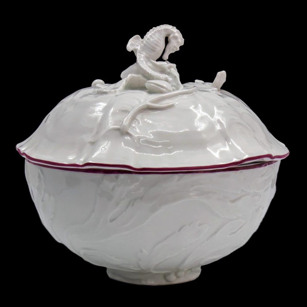 Meissen Z197 Covered Bowl Seahorse By Offermann