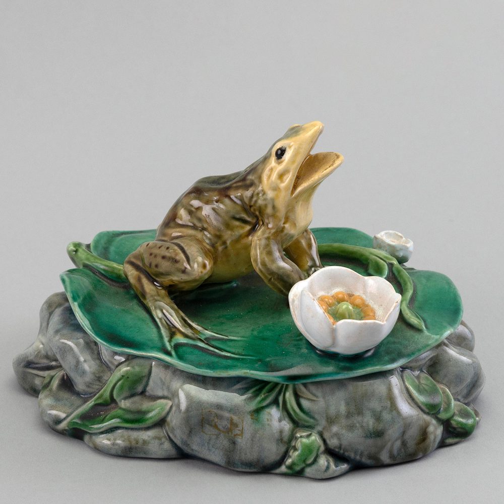 Minton Majolica Trinket Box Frog On Lily Pad 1862