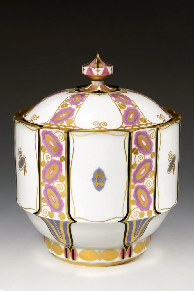 Meissen D223 Cookie Jar By Paul Borner