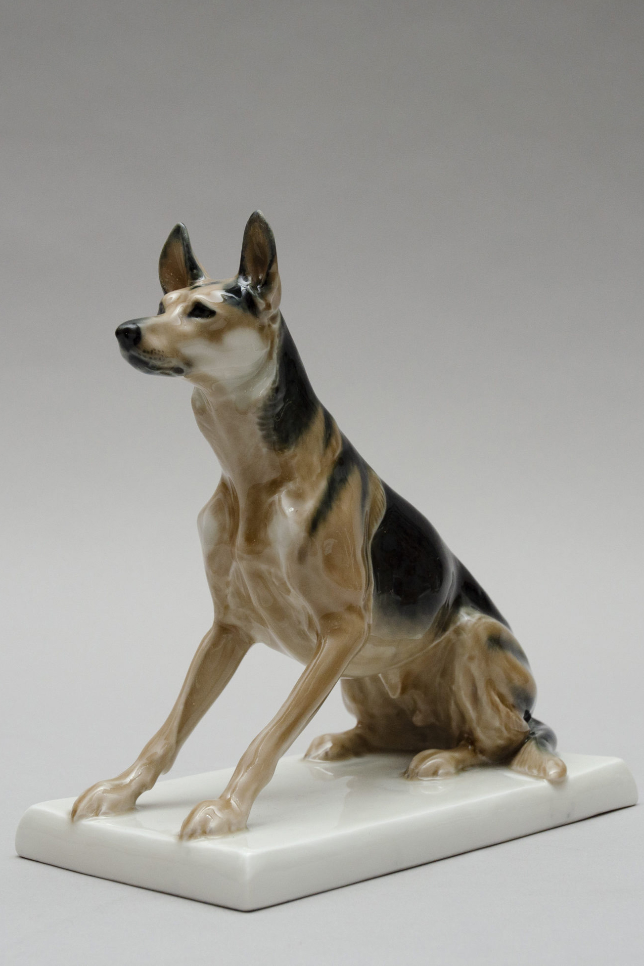 Meissen E201 German Shepard