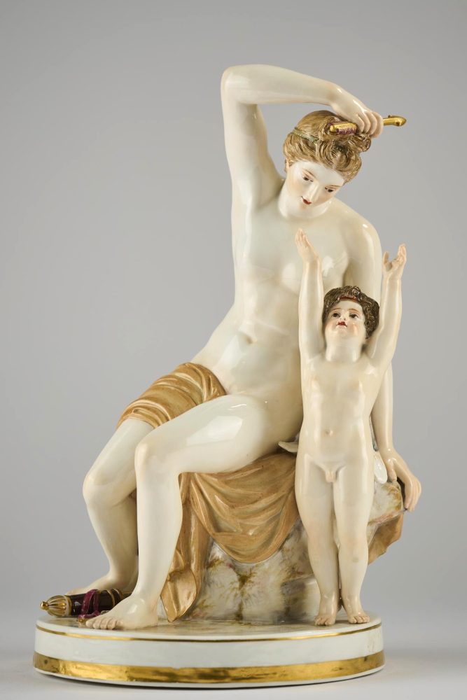 Meissen H60 Figural Group Venus And Cupid