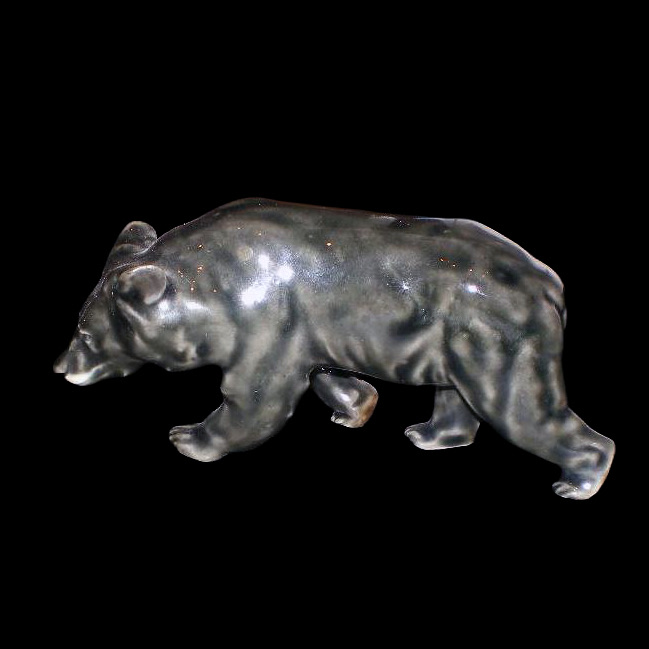 Meissen V123 Black Bear Striding