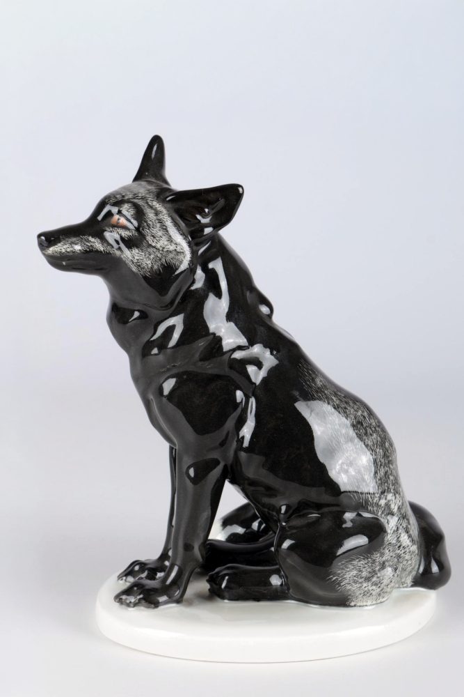 Meissen V147 Silver Fox