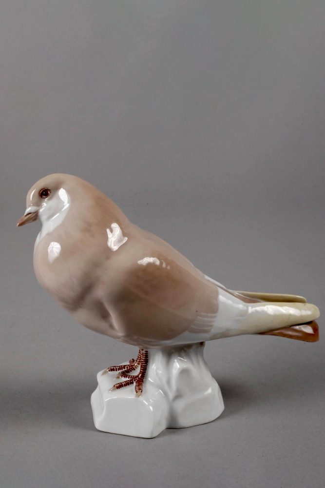 Meissen X174 B Dove By Max Bochmann