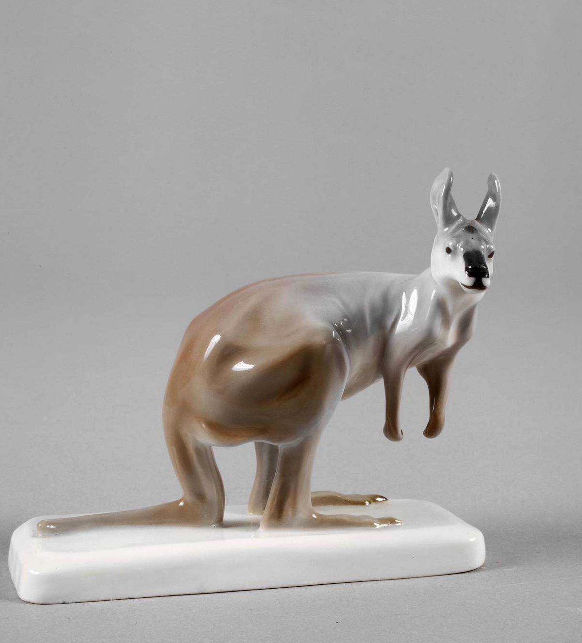 Meissen Y106 Kangaroo
