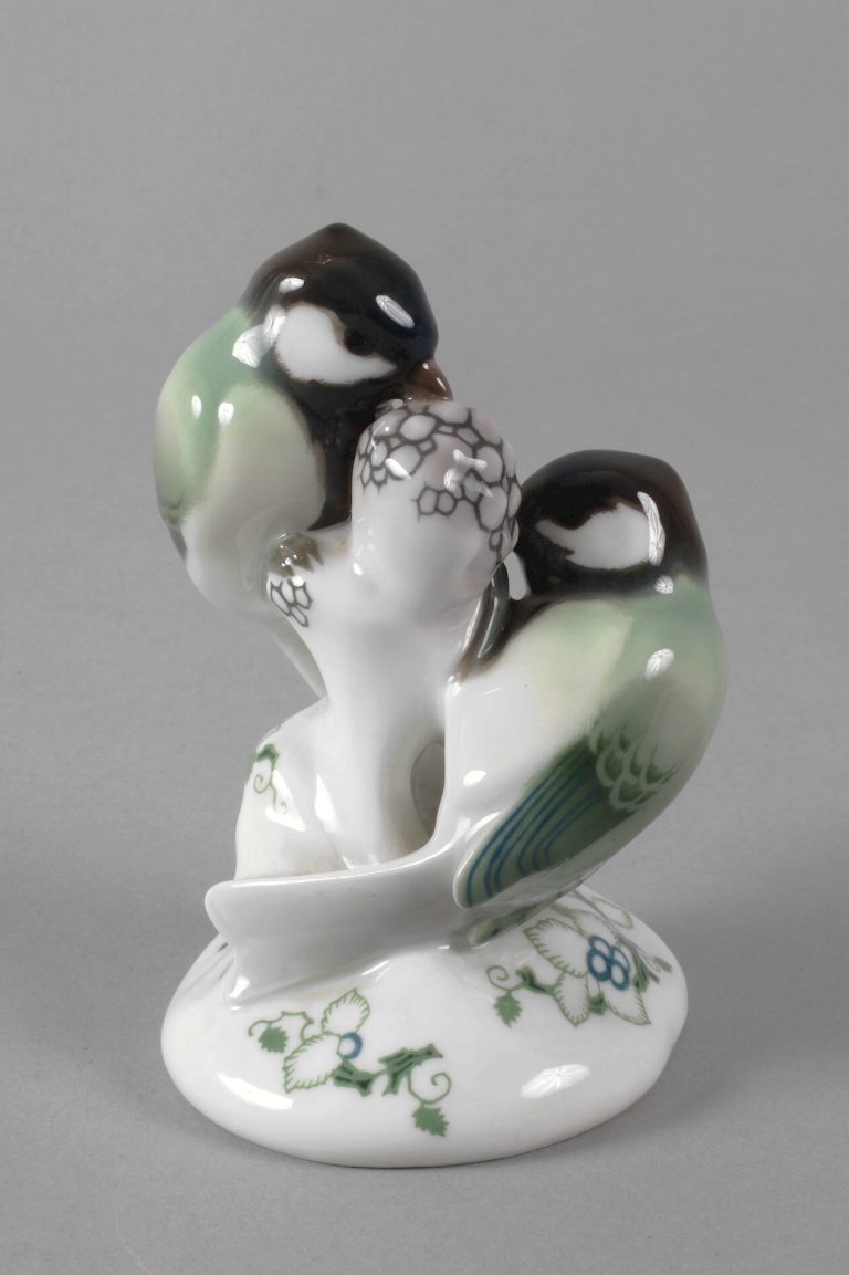 Kpm 11247 Figural Group Blue Tits By Wilhelm Robra