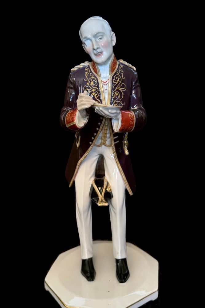 Kpm 9176 Figure Diplomat With Monocle By Hermann Hubatsch
