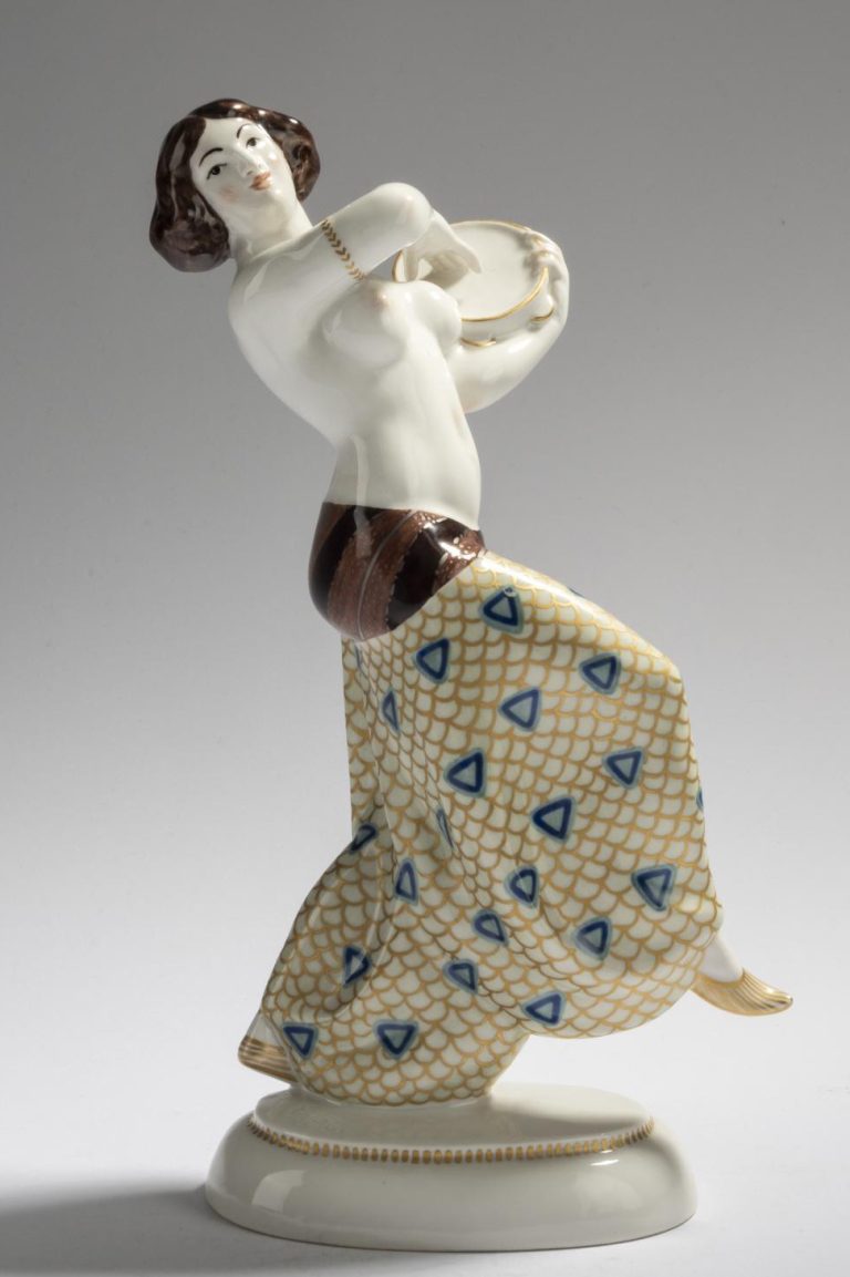 Kpm 9220 Figure Of Persian Woman With Tambourine