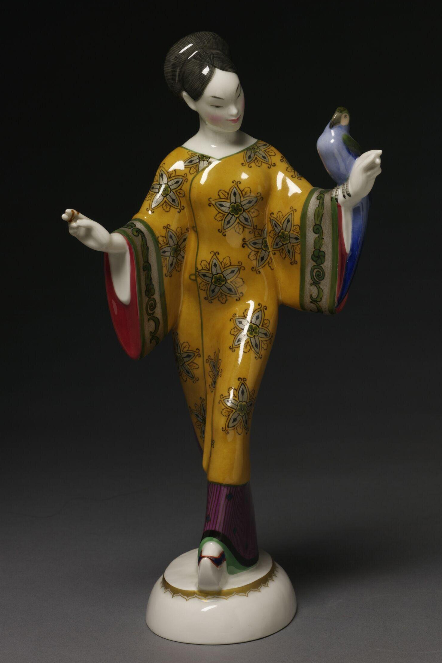 Kpm 9446 Figure Of Chinese Woman With Parrot