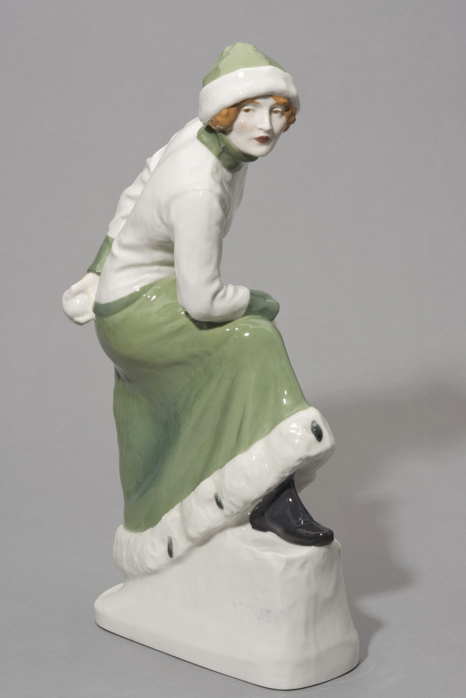 Kpm 9780 Figure Woman With A Snowball By Rudolf Marcuse