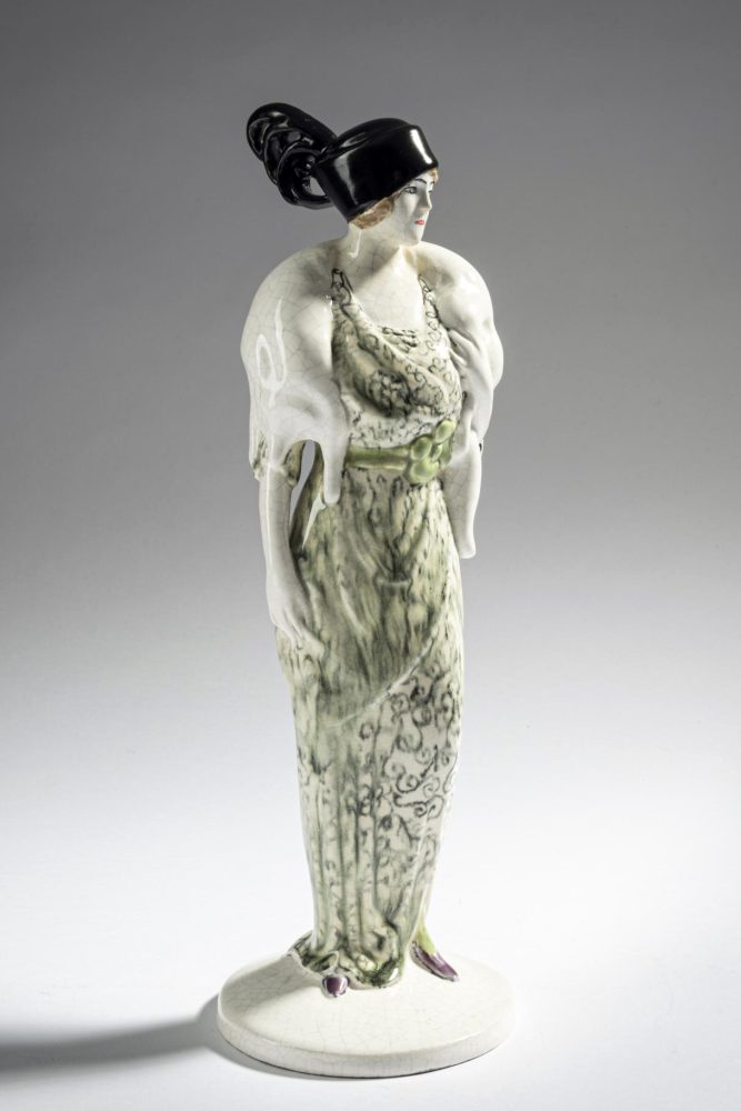 Langenzersdorf Figure Fashion Lady In A White Fur By Eduard Klablena 011