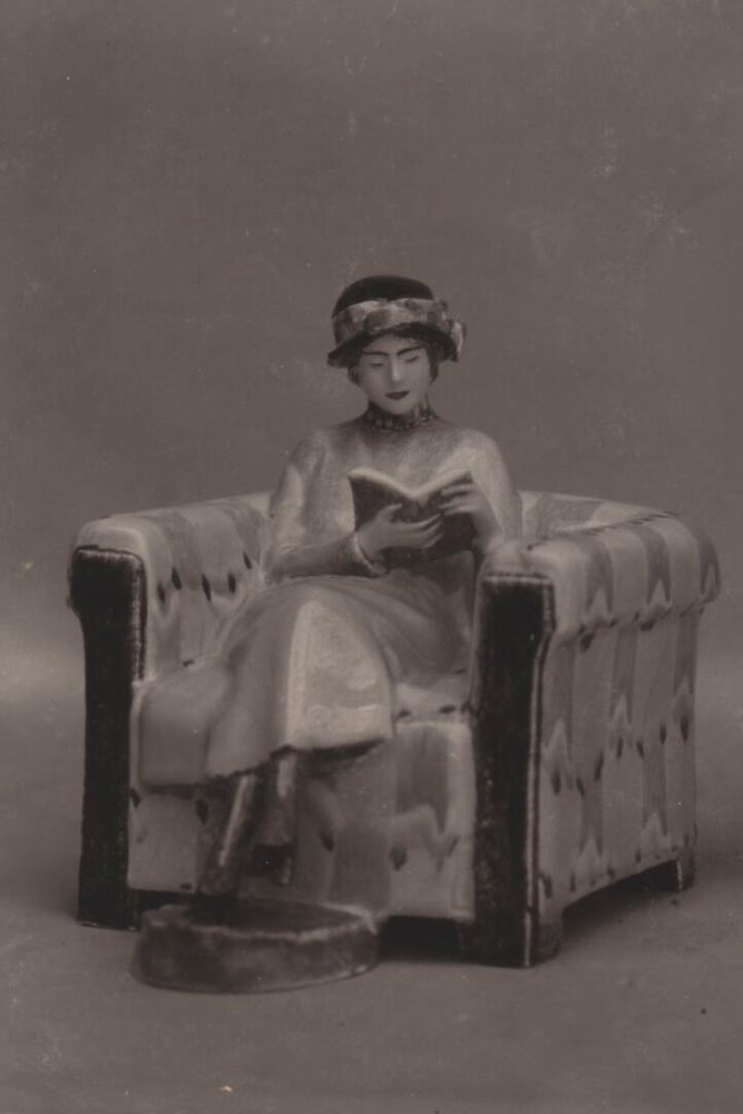 Langenzersdorf Figure Lady Reading A Book Sitting In The Chair By Eduard Klablena