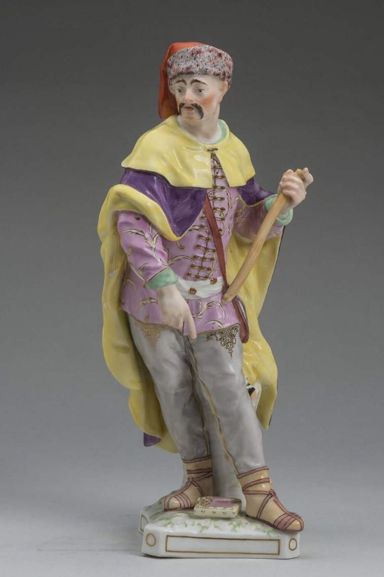 Kpm Russian Figure In Traditional Costume 09a