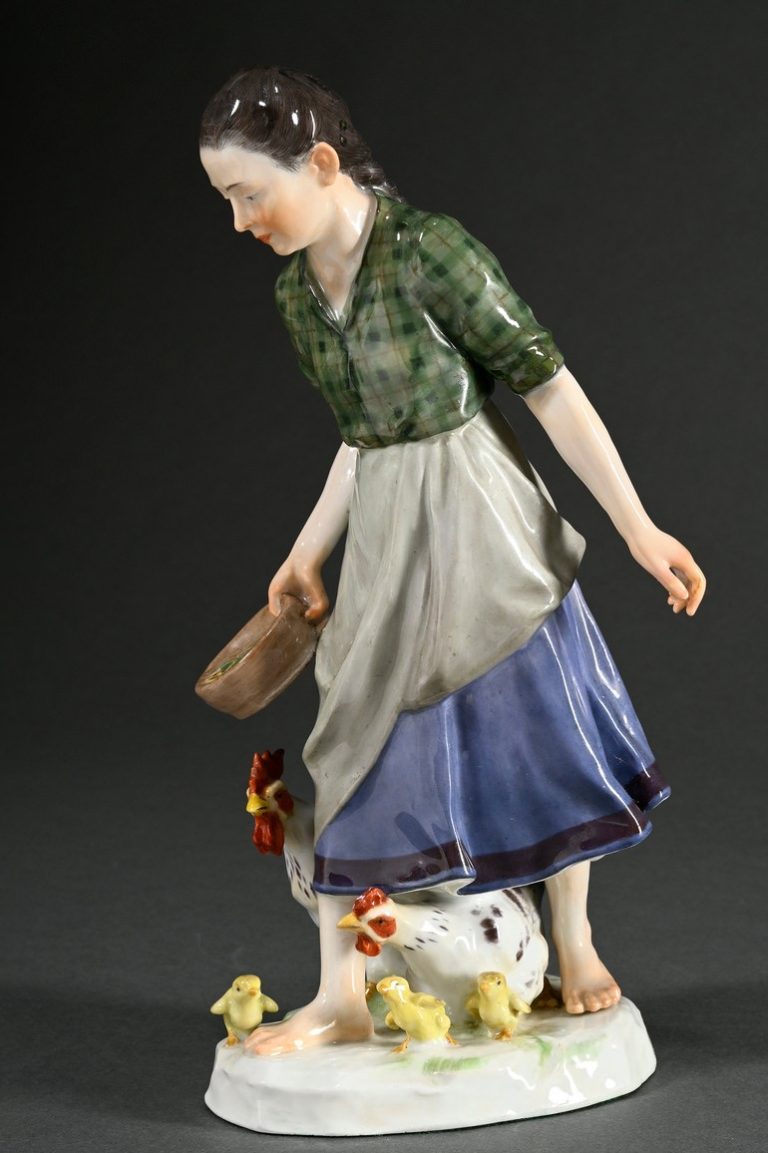 Meissen Y130 Figure Girl With Chickens