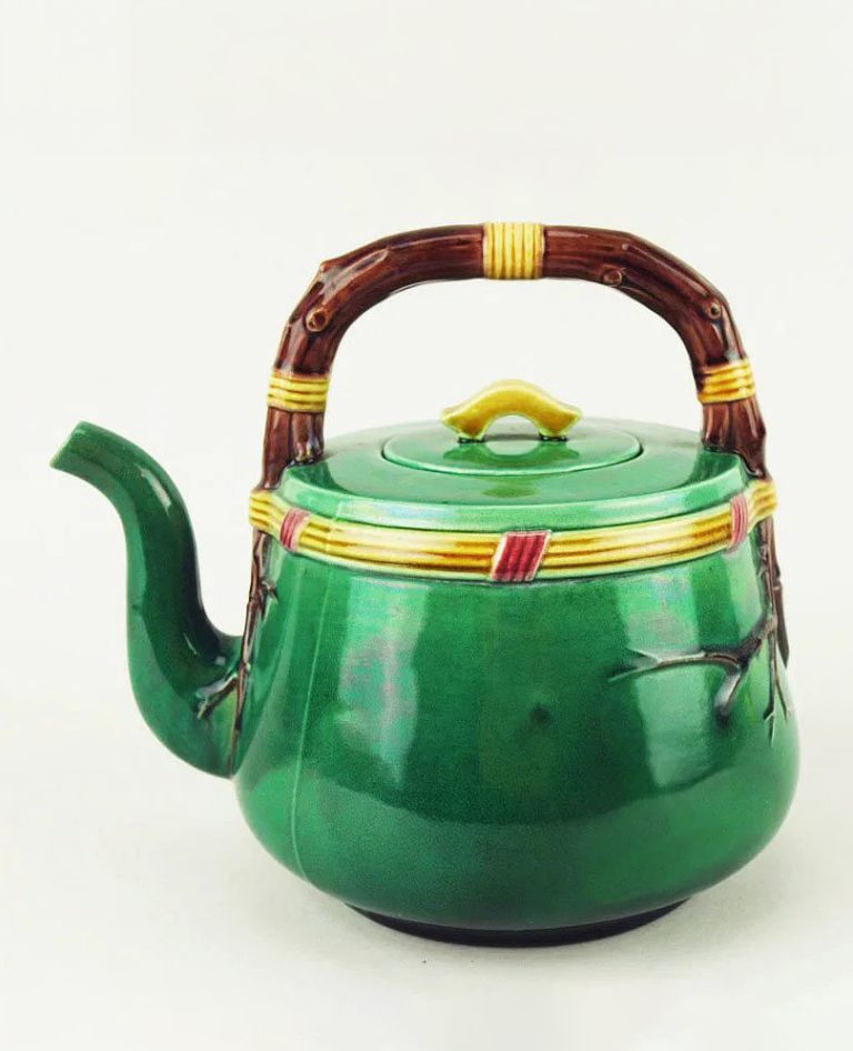 Minton 1716 Majolica Bamboo Kettle