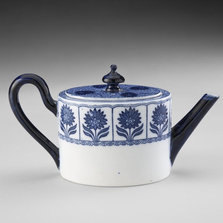 Minton 2211 Kettledrum Teapot
