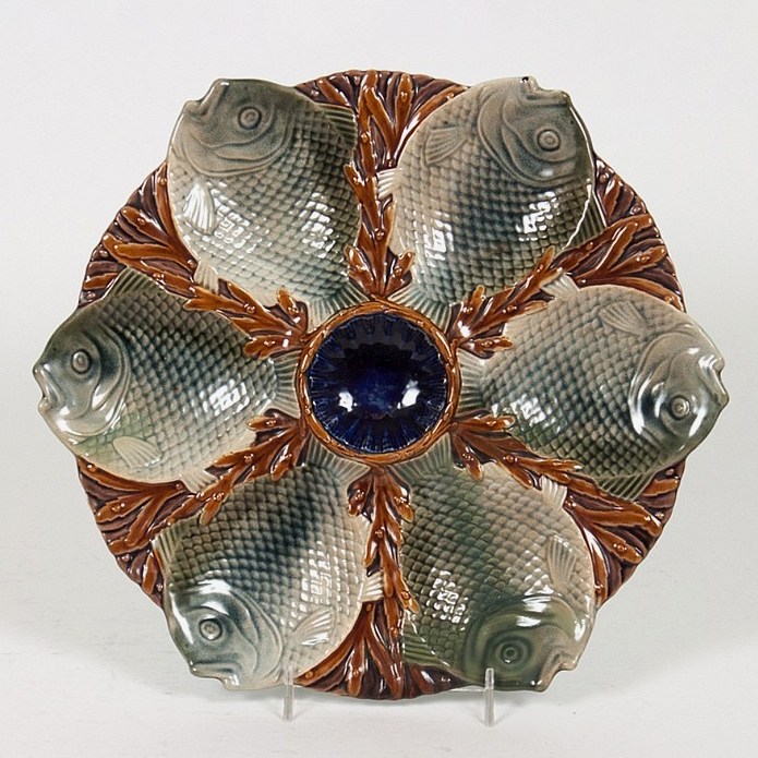 Minton 2366 Majolica Fish Plate
