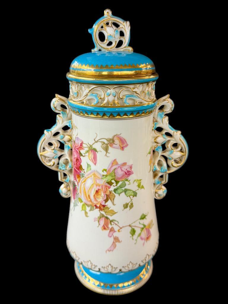 Minton 3160 Covered Vase Reticulated