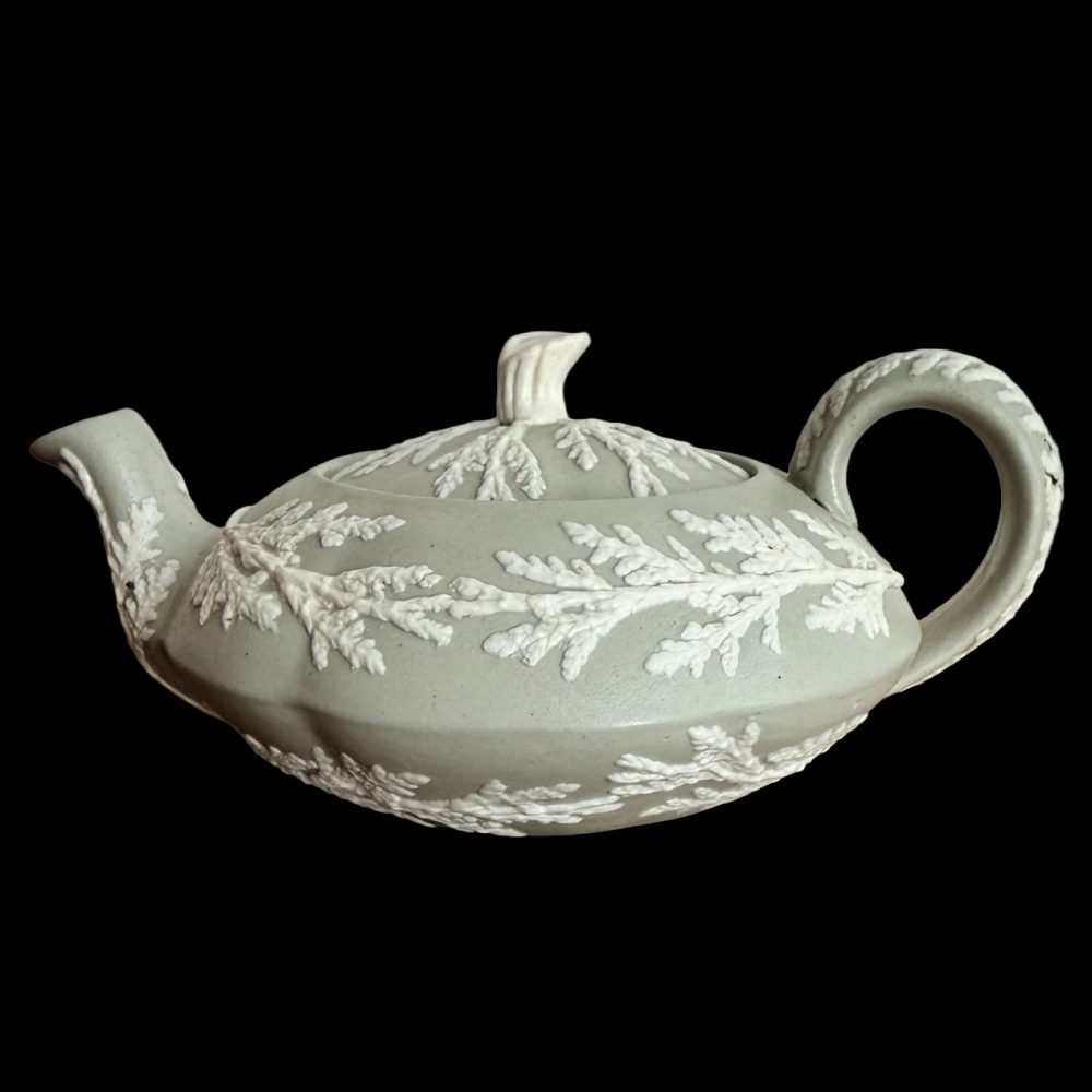 Minton 48 Foliage Sprigged Teapot