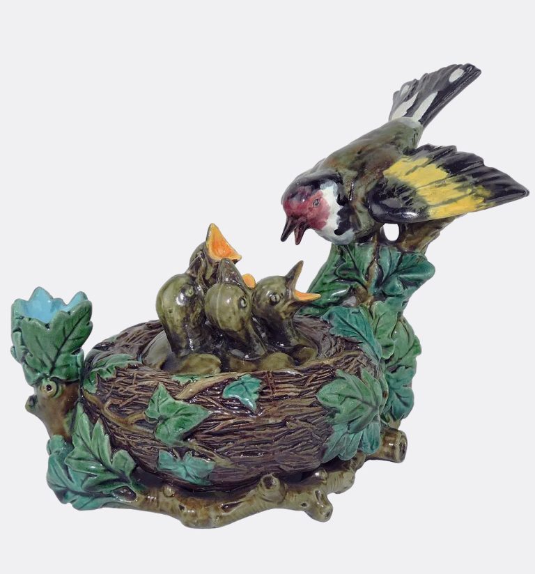 Minton 1749 Majolica Goldfinch Trinket Box