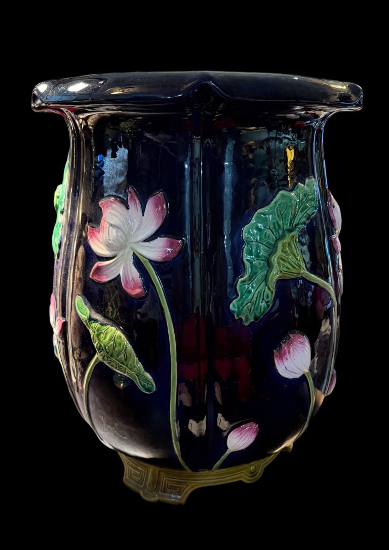 Minton 2408 Majolica Garden Seat