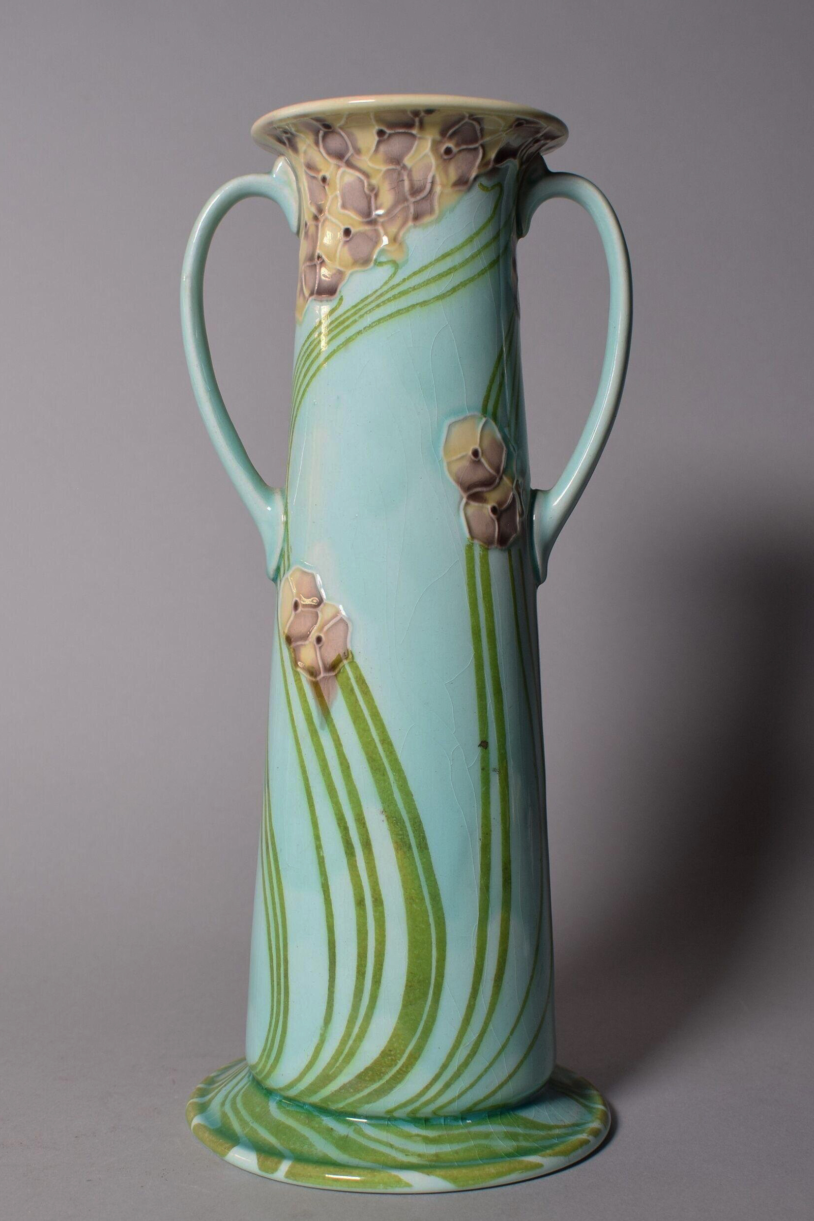 Minton 3537 Secessionist Vase
