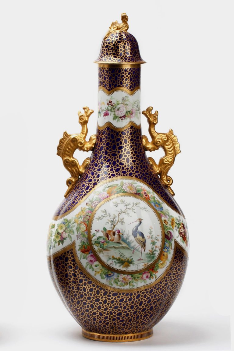 Minton 64 Grosvenor Bottle